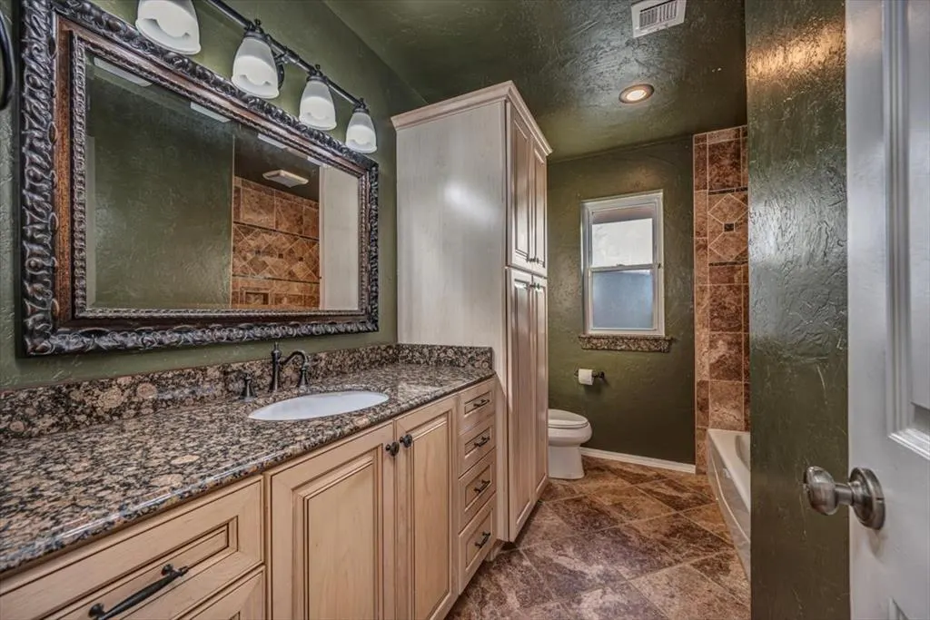 Photo 32 — 7921 NW 81st Street, Oklahoma City, OK 73132