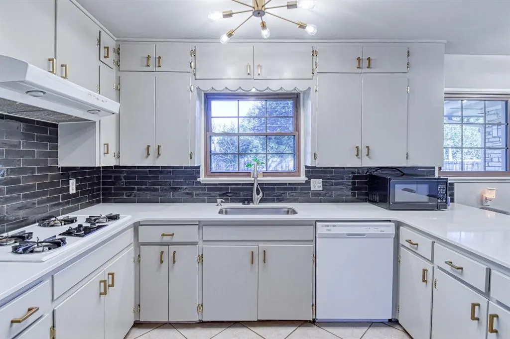 Photo 19 — 1221 Cruce Street, Norman, OK 73069