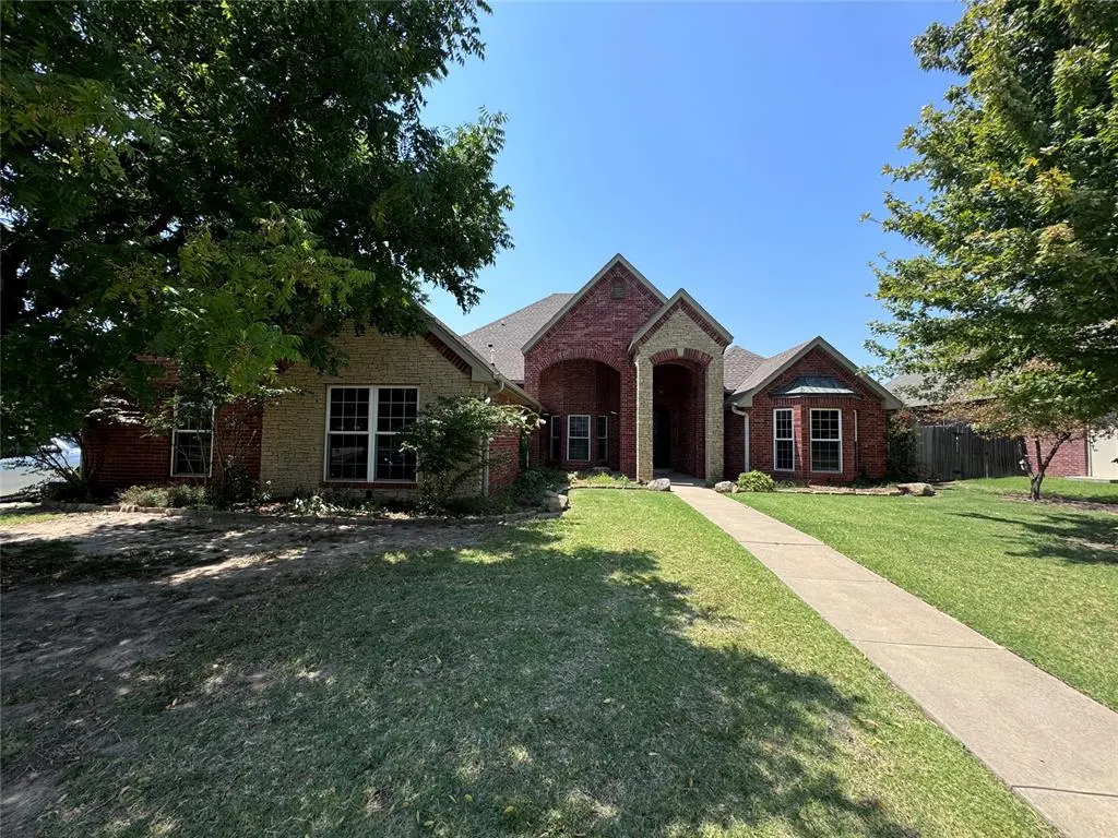 Photo 5 — 12621 Lexington Drive, Oklahoma City, OK 73173