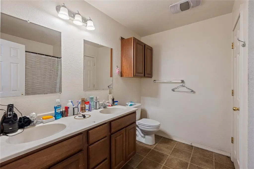 Photo 10 — 918 valleyview Road, Enid, OK 73701