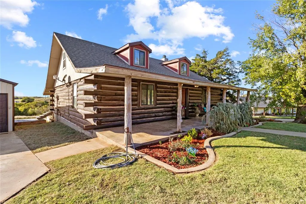 Front exterior — 9919 N 2436 Road, Weatherford, OK 73096