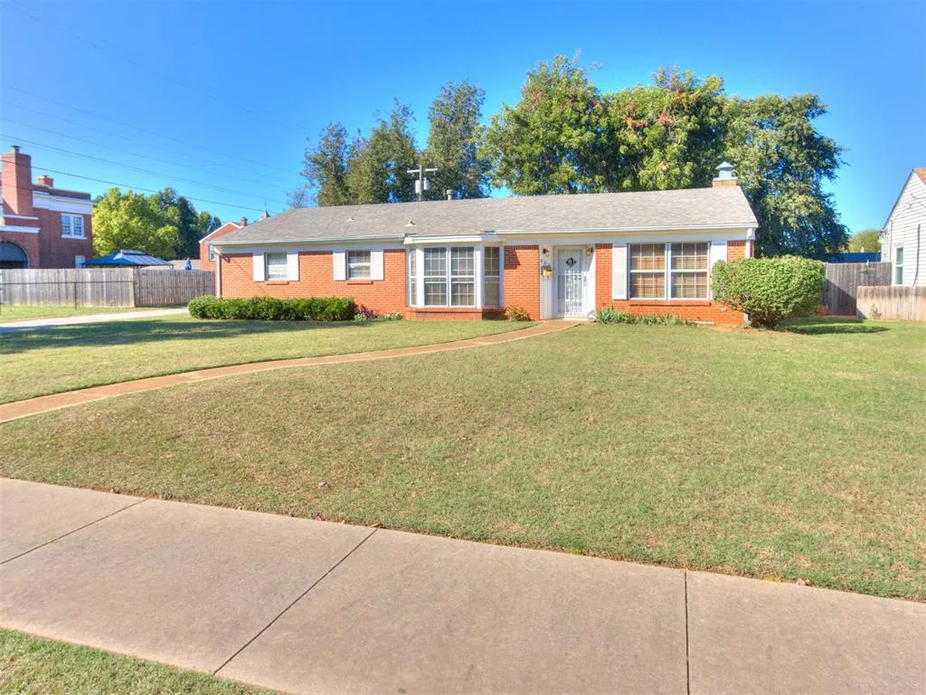 Photo 37 — 804 S 12th Street, Chickasha, OK 73018