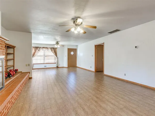 Photo 6 — 804 S 12th Street, Chickasha, OK 73018