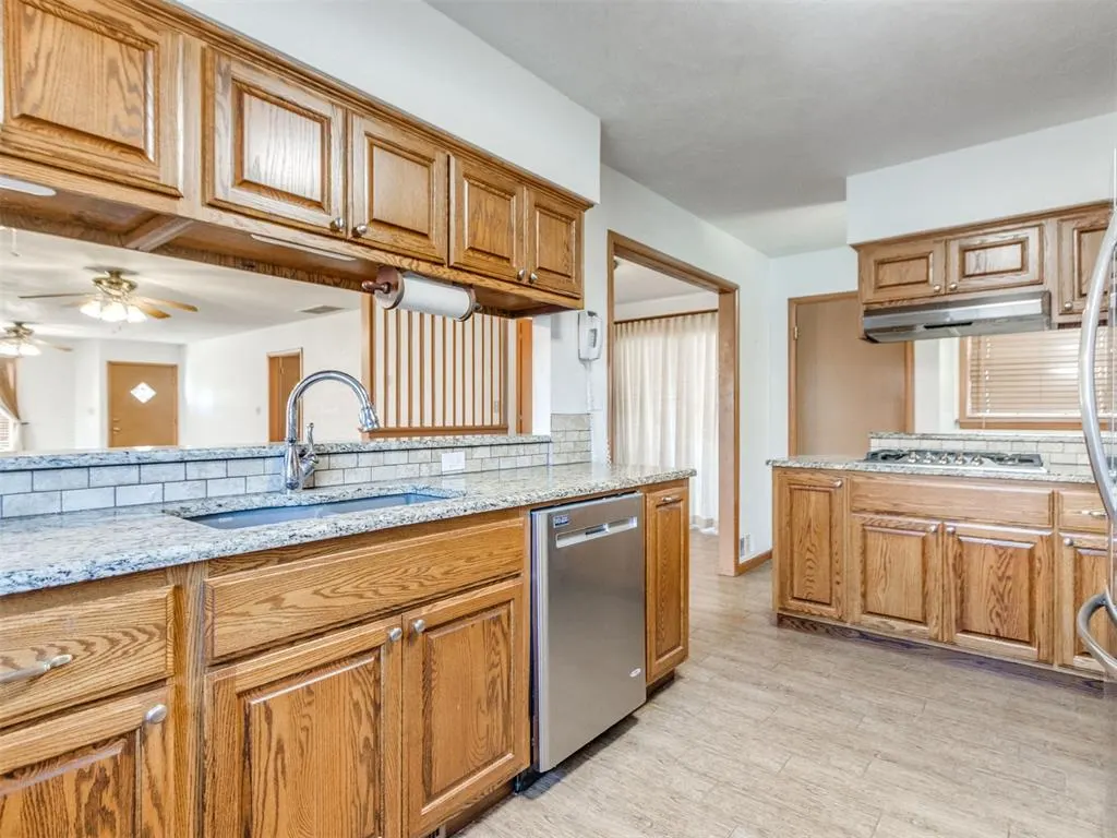 Photo 8 — 804 S 12th Street, Chickasha, OK 73018