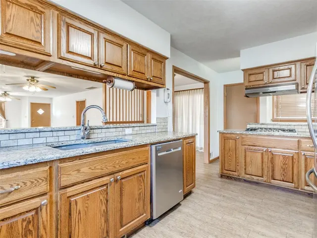 Photo 8 — 804 S 12th Street, Chickasha, OK 73018