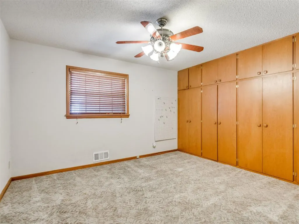 Photo 24 — 804 S 12th Street, Chickasha, OK 73018