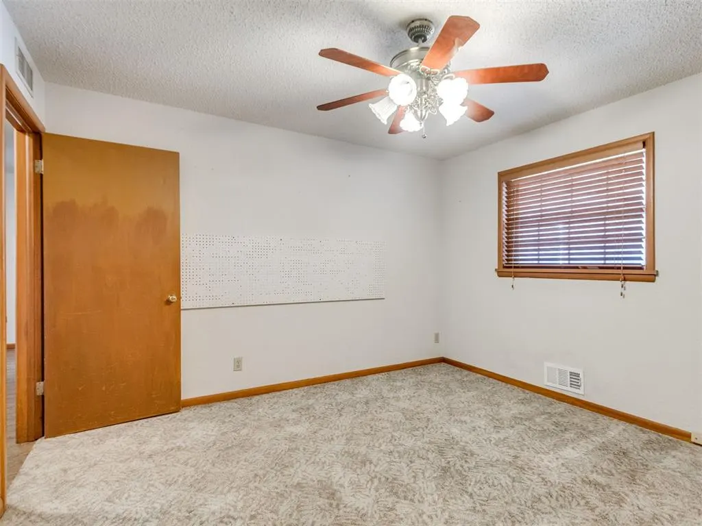 Photo 26 — 804 S 12th Street, Chickasha, OK 73018