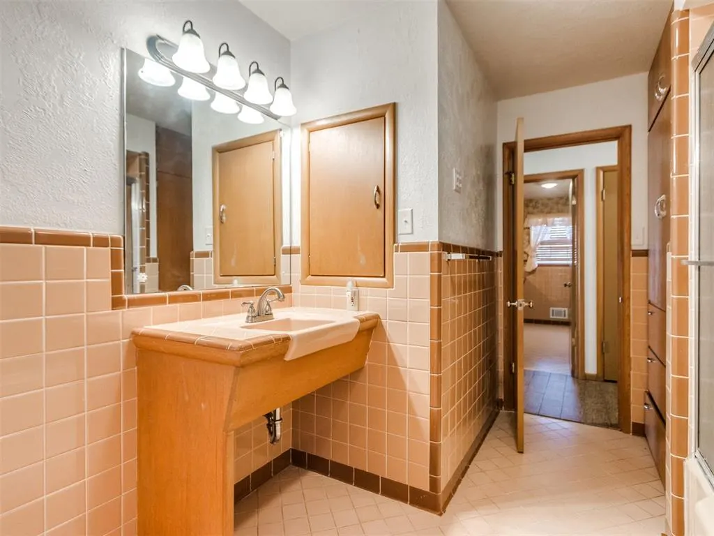 Photo 33 — 804 S 12th Street, Chickasha, OK 73018