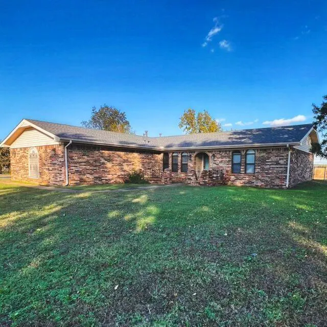 Front exterior — 1007 Mimosa Drive, Anadarko, OK 73005