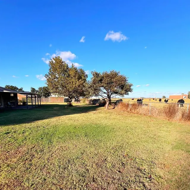 Photo 5 — 1007 Mimosa Drive, Anadarko, OK 73005