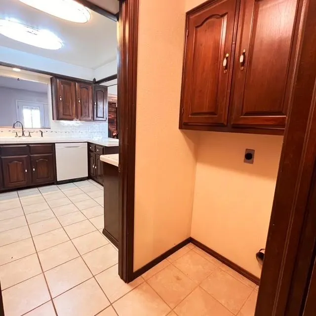 Photo 7 — 1007 Mimosa Drive, Anadarko, OK 73005