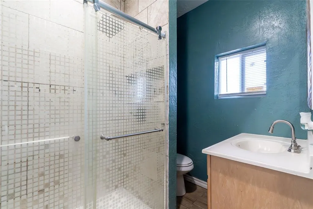 Photo 15 — 323 N 8th Street, Clinton, OK 73601