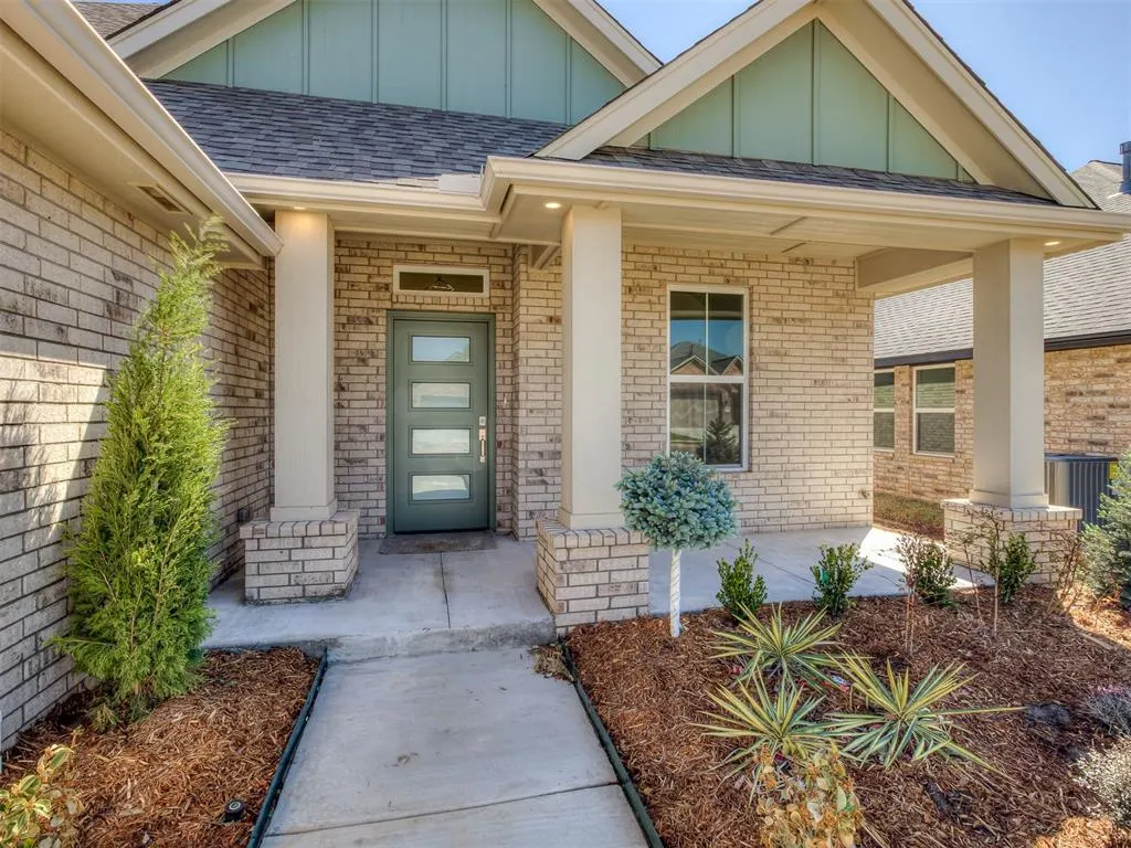 Photo 2 — 16020 Zamora Lane, Oklahoma City, OK 73170