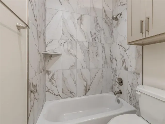 Photo 7 — 16020 Zamora Lane, Oklahoma City, OK 73170