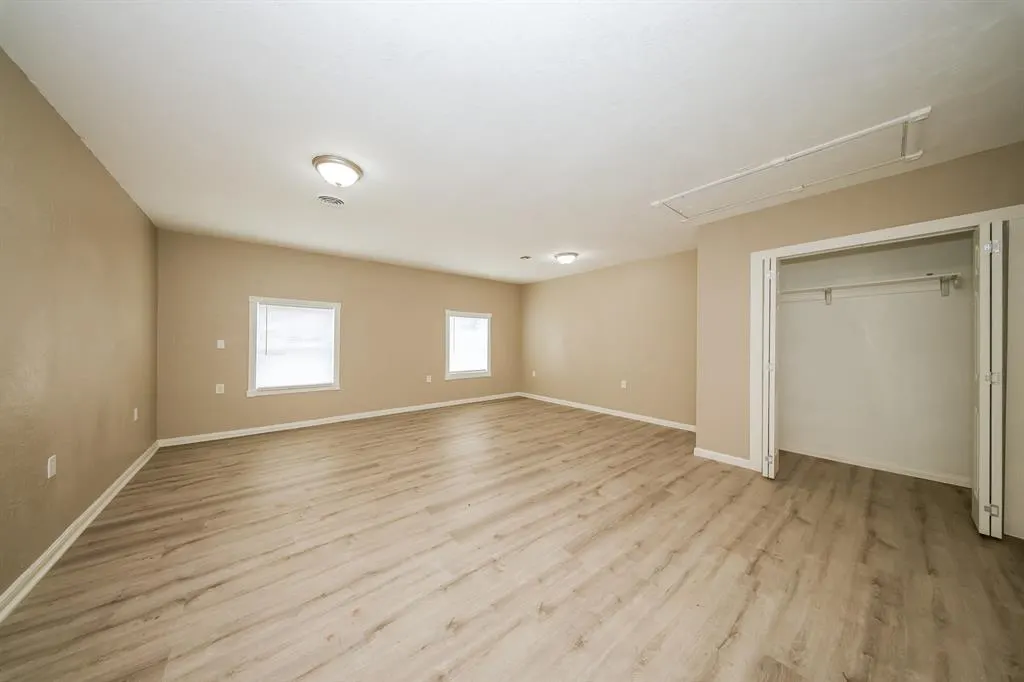 Photo 4 — 5025 Brookdale Drive, Oklahoma City, OK 73135