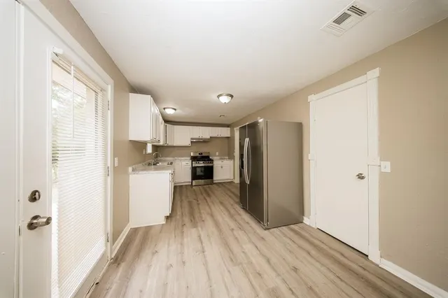 Photo 5 — 5025 Brookdale Drive, Oklahoma City, OK 73135