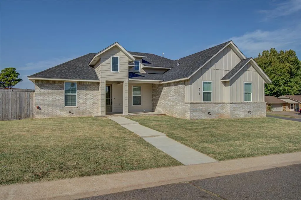 Front exterior — 401 Clearview Drive, Washington, OK 73093