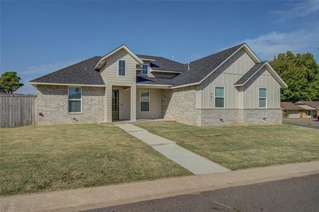 Front exterior — 401 Clearview Drive, Washington, OK 73093