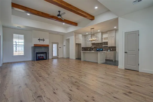 Photo 5 — 401 Clearview Drive, Washington, OK 73093
