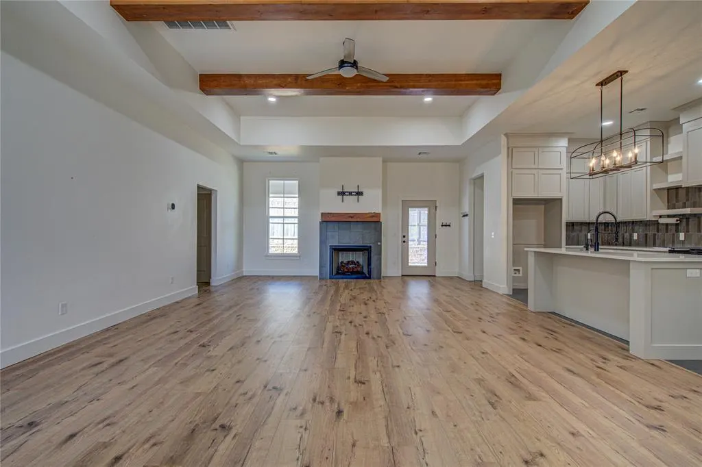 Photo 7 — 401 Clearview Drive, Washington, OK 73093