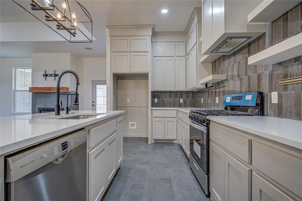 Photo 16 — 401 Clearview Drive, Washington, OK 73093