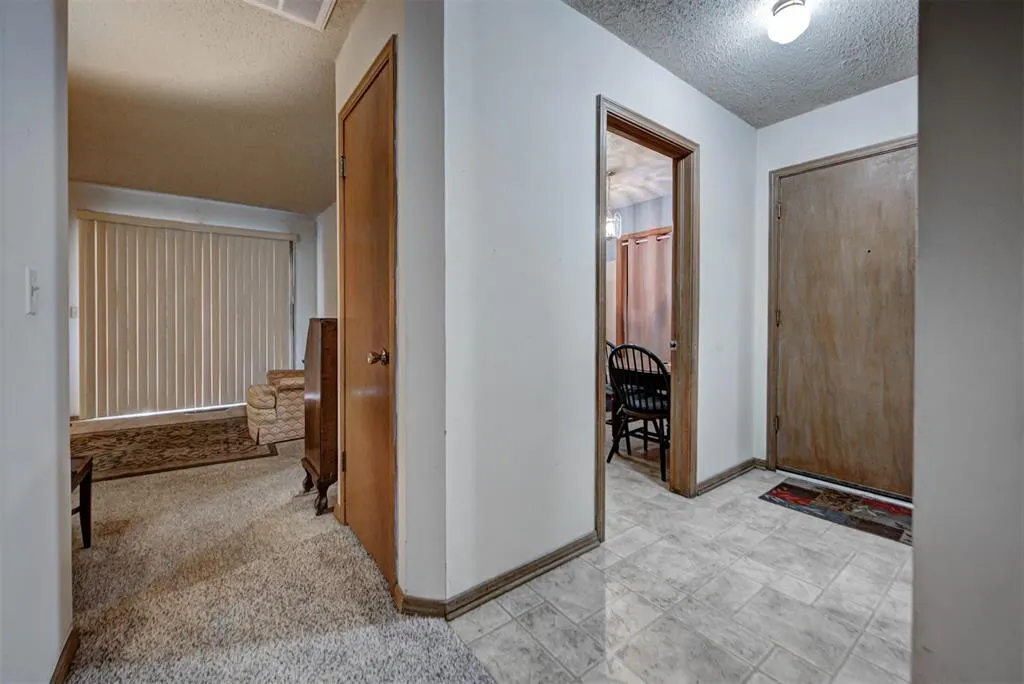 Photo 6 — 7728 NW 30th Street, Bethany, OK 73008