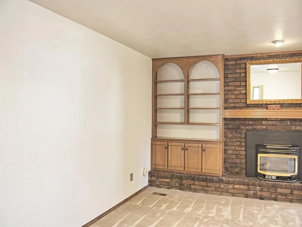 Photo 5 — 200 NE 61st Street, Oklahoma City, OK 73105