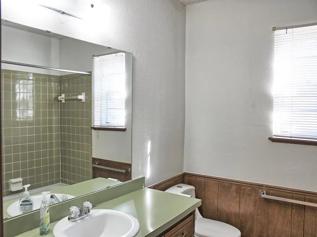 Photo 24 — 200 NE 61st Street, Oklahoma City, OK 73105