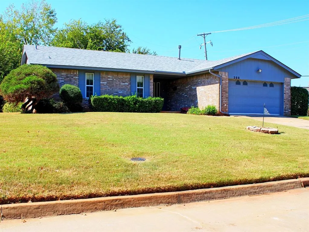 Photo 32 — 200 NE 61st Street, Oklahoma City, OK 73105