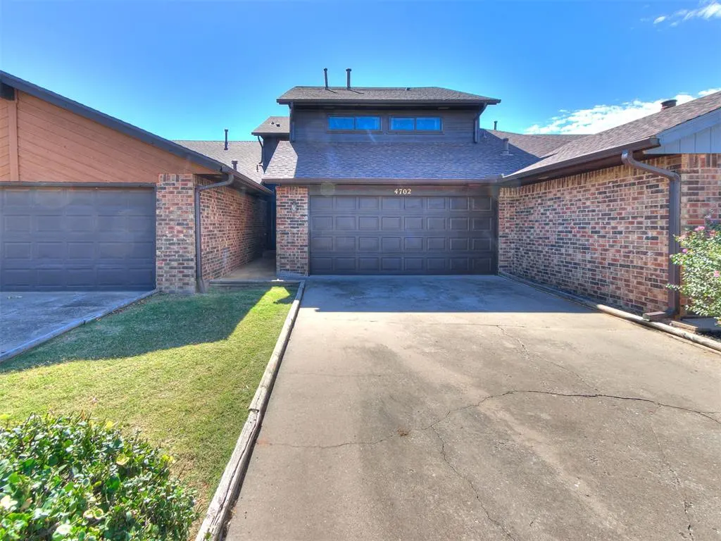 Photo 3 — 4702 Hemlock Lane, Oklahoma City, OK 73162