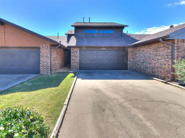 Photo 3 — 4702 Hemlock Lane, Oklahoma City, OK 73162