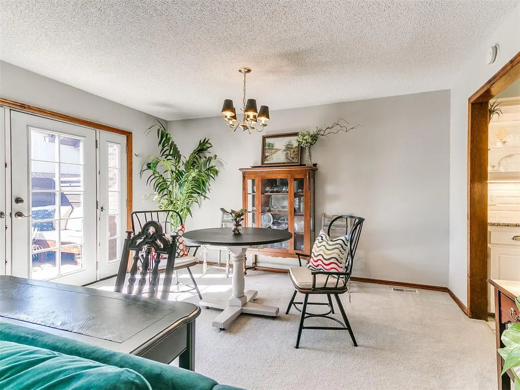 Photo 14 — 4702 Hemlock Lane, Oklahoma City, OK 73162