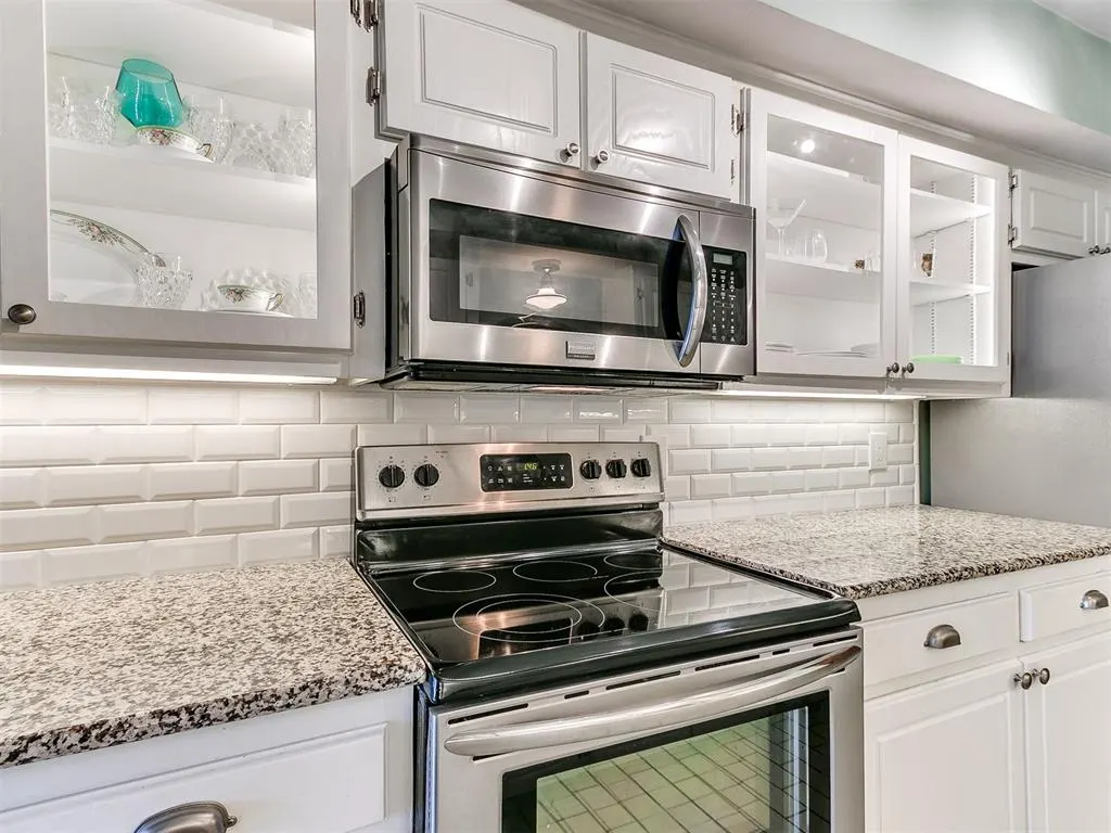 Photo 19 — 4702 Hemlock Lane, Oklahoma City, OK 73162