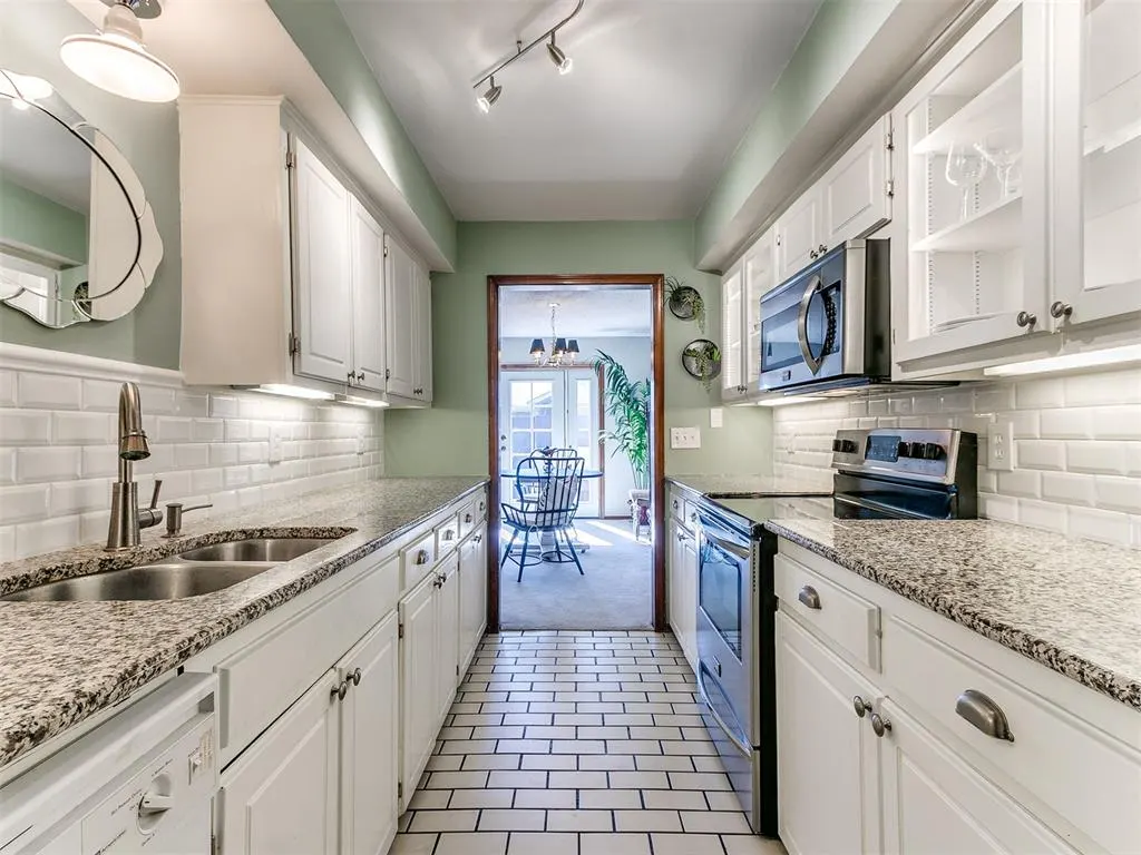 Photo 22 — 4702 Hemlock Lane, Oklahoma City, OK 73162