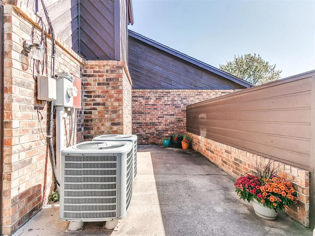 Photo 41 — 4702 Hemlock Lane, Oklahoma City, OK 73162