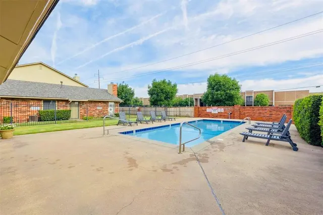 Photo 3 — 1217 Sequoyah Place C, Edmond, OK 73003