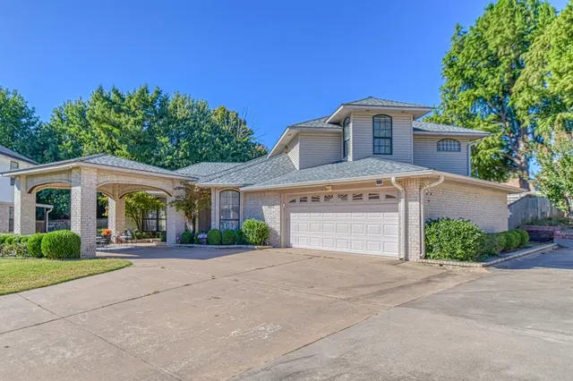 Photo 8 — 3617 Hampton Court, Norman, OK 73072