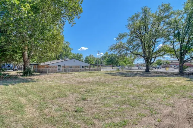 Photo 2 — 267 NW 10th Street, Newcastle, OK 73065