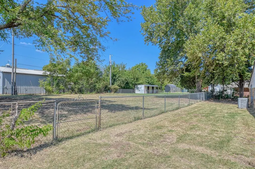 Photo 3 — 267 NW 10th Street, Newcastle, OK 73065