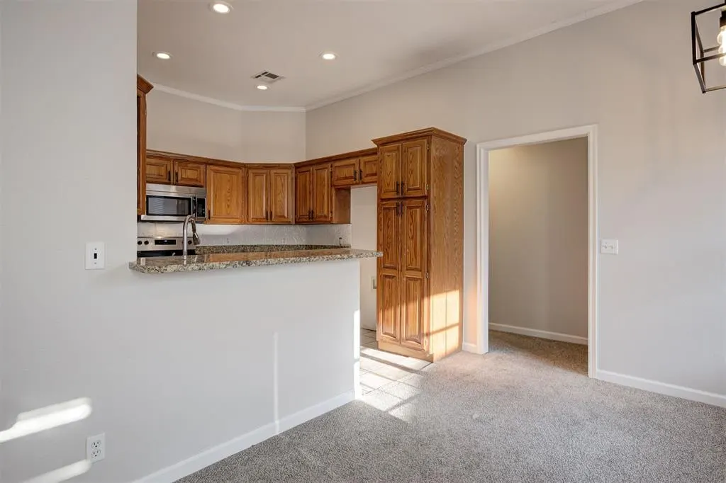 Photo 13 — 909 Pruett Drive, Edmond, OK 73003