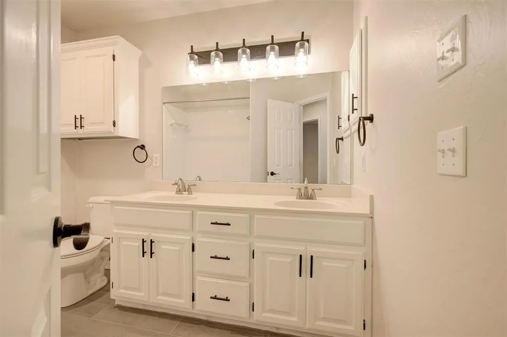 Photo 36 — 909 Pruett Drive, Edmond, OK 73003