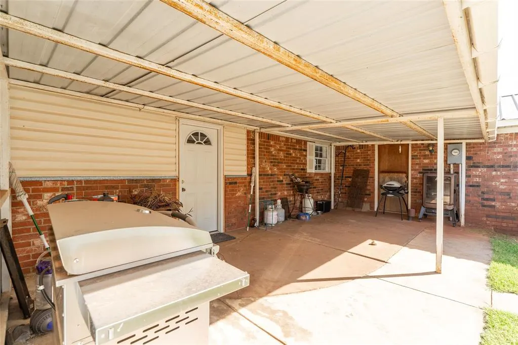 Photo 39 — 22609 E 1000 Road, Arapaho, OK 73620