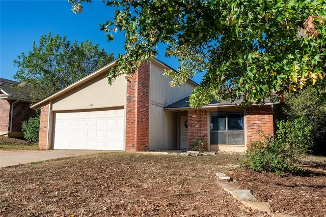 Photo 4 — 208 Stonewood Drive, Noble, OK 73068