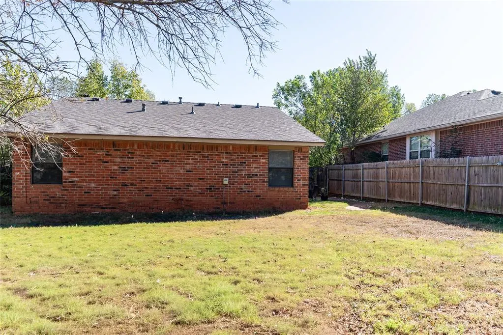 Photo 24 — 208 Stonewood Drive, Noble, OK 73068