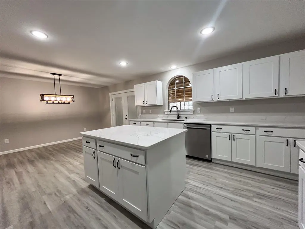 Photo 5 — 22526 E 1070 Road, Clinton, OK 73601