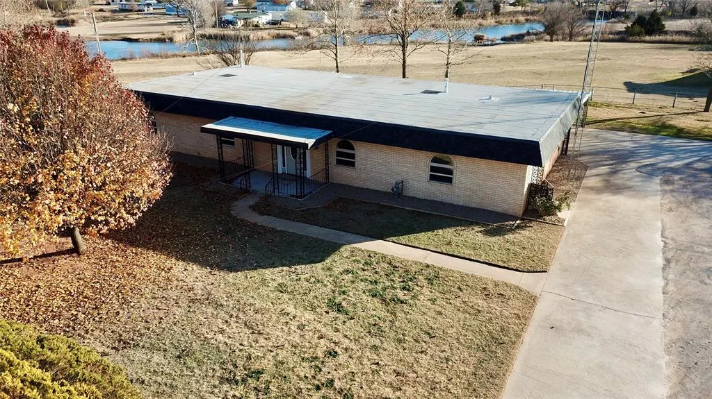 Photo 15 — 22526 E 1070 Road, Clinton, OK 73601