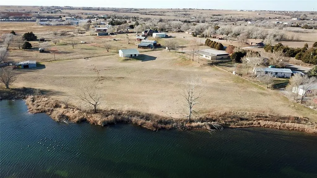 Photo 17 — 22526 E 1070 Road, Clinton, OK 73601