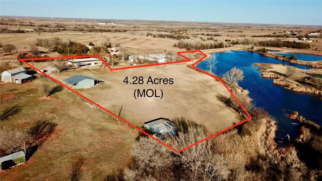 Photo 18 — 22526 E 1070 Road, Clinton, OK 73601