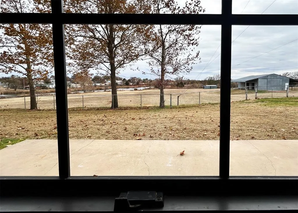 Photo 38 — 22526 E 1070 Road, Clinton, OK 73601