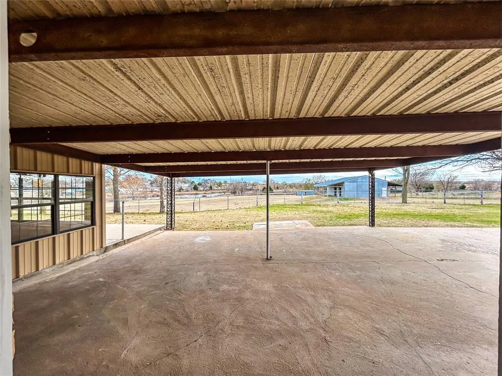 Photo 42 — 22526 E 1070 Road, Clinton, OK 73601
